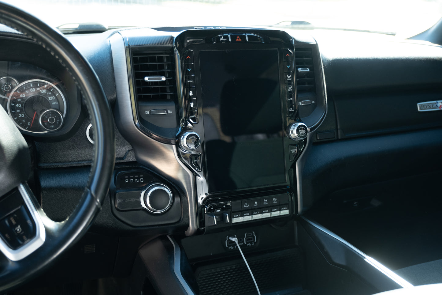 2022-2024 RAM 2500/3500 UBQ Uconnect 5 Upgrade kit with 12-inch Touchscreen including Wireless Apple CarPlay / Android Auto