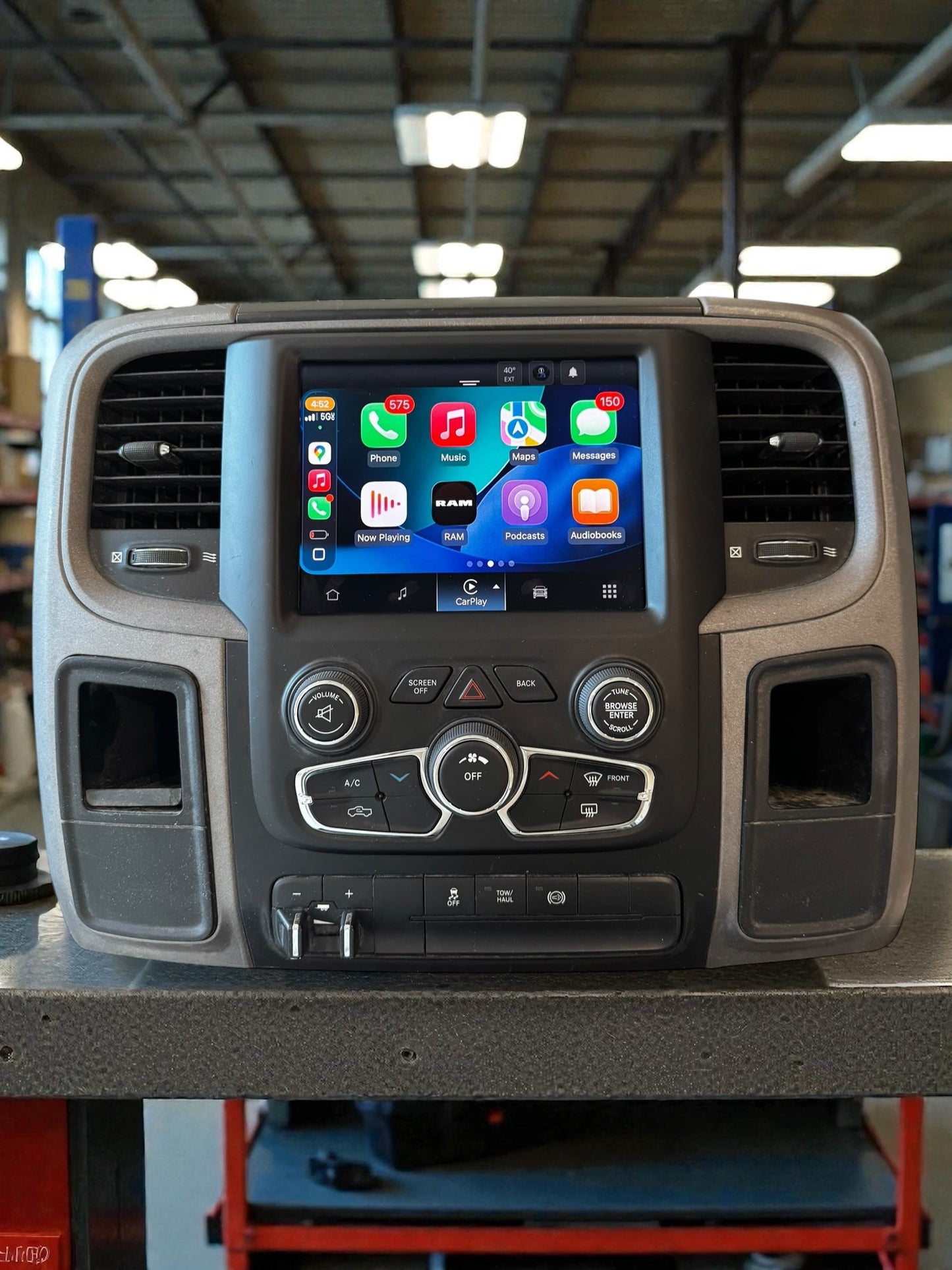 2013+ Ram 1500 Classic & 2013-2018 Heavy Duty Uconnect 5 UBD Upgrade Kit – 8.4-Inch Display with Wireless Apple CarPlay & Android Auto